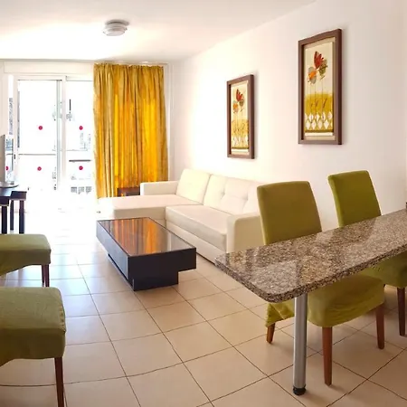 Arena Aparthotel 3*